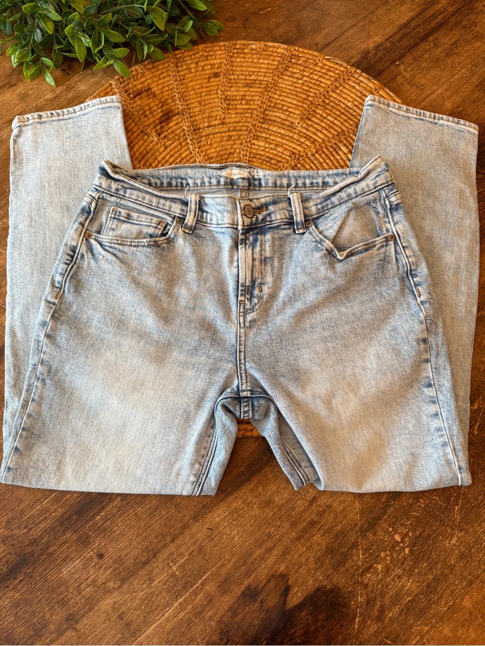 Old Navy Light Wash Women’s Boyfriend Jeans